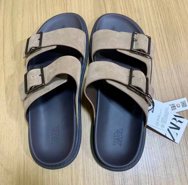 Sandales en cuir avec boucles