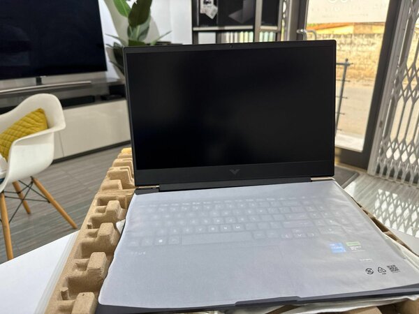 HP VICTUS GAMING 16CH i5 GEN 13  16GB 512SSD