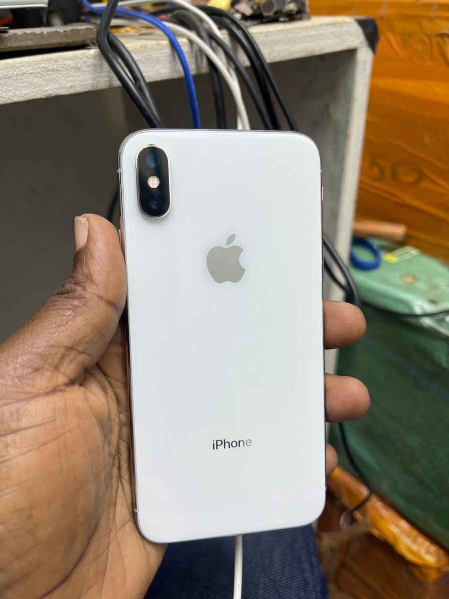 iPhone X 64GB Argent