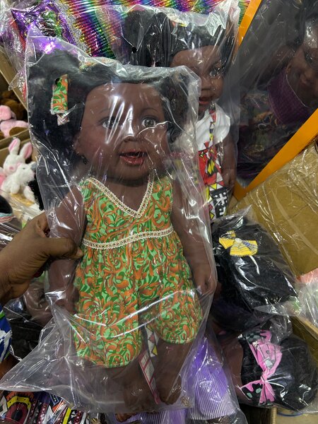 Poupée Afro avec Robe