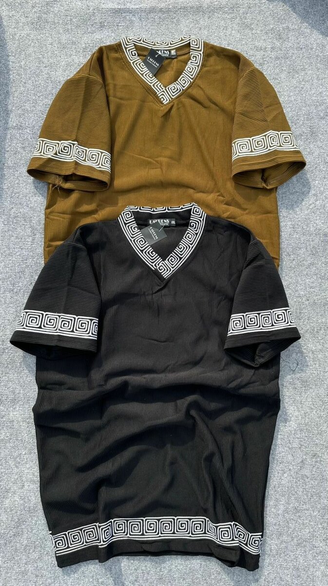 T-shirts à motifs tendance