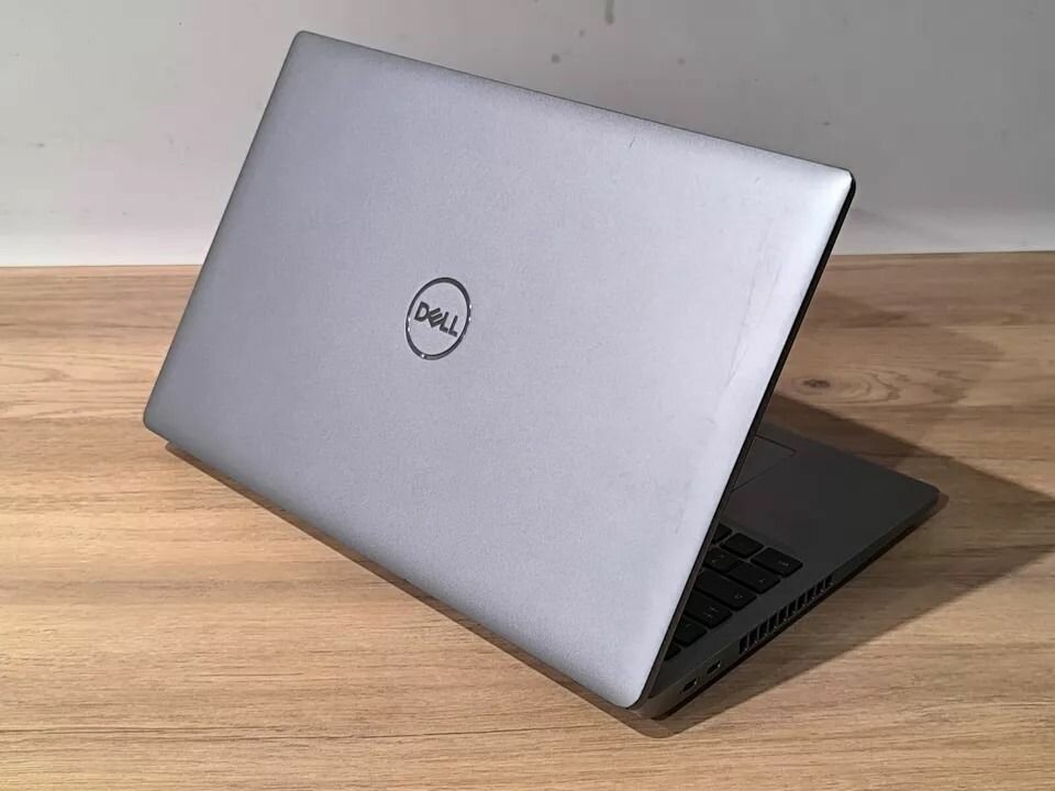 DELL LATITUDE 5520