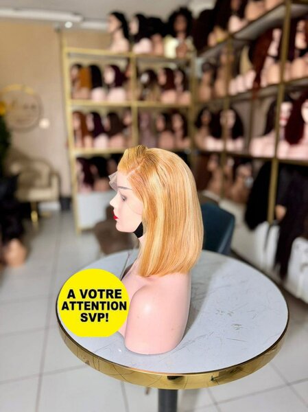 Perruque Blonde Bob Chic
