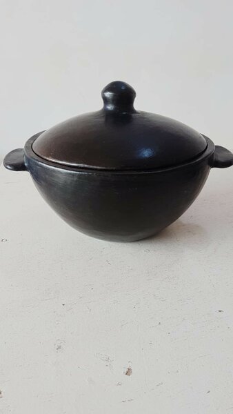 Clay cookware