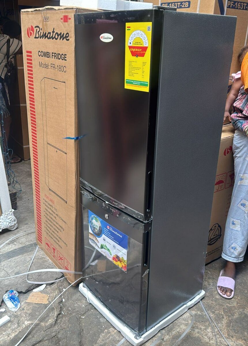 Binatone 157L double door fridge brand new in a box