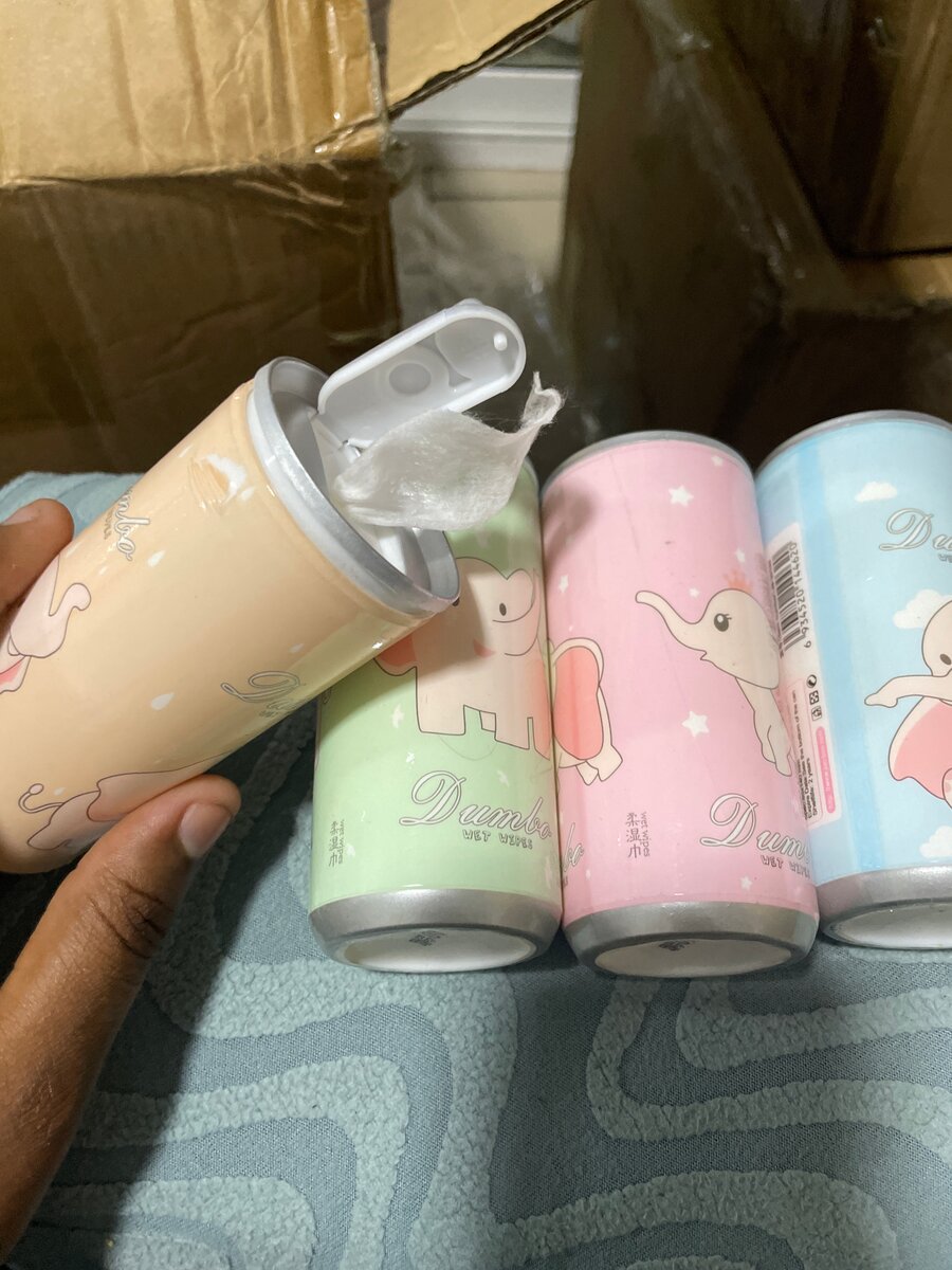 Canettes mignonnes d'éléphant