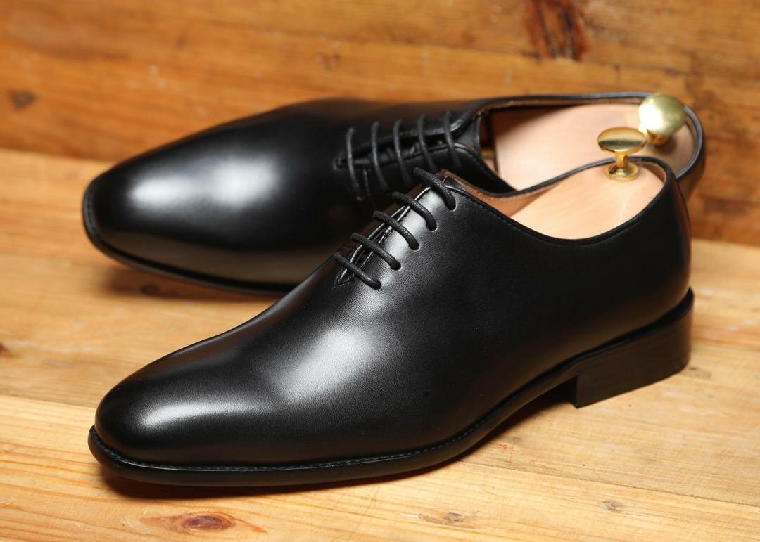 Chaussures Richelieu en cuir noir