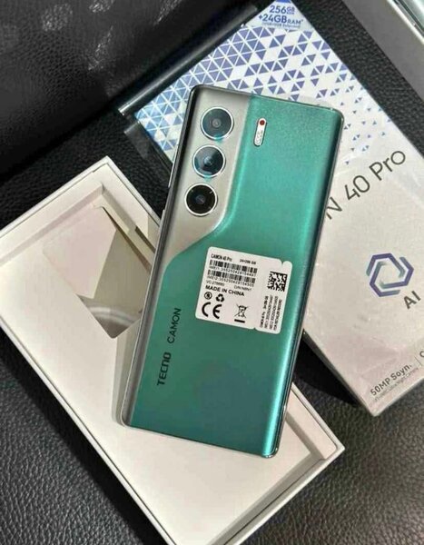 Smartphone Tecno Camon 40 Pro