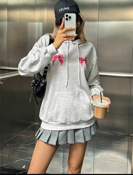 Sweat à capuche gris tendance