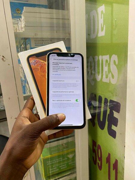 iPhone XR