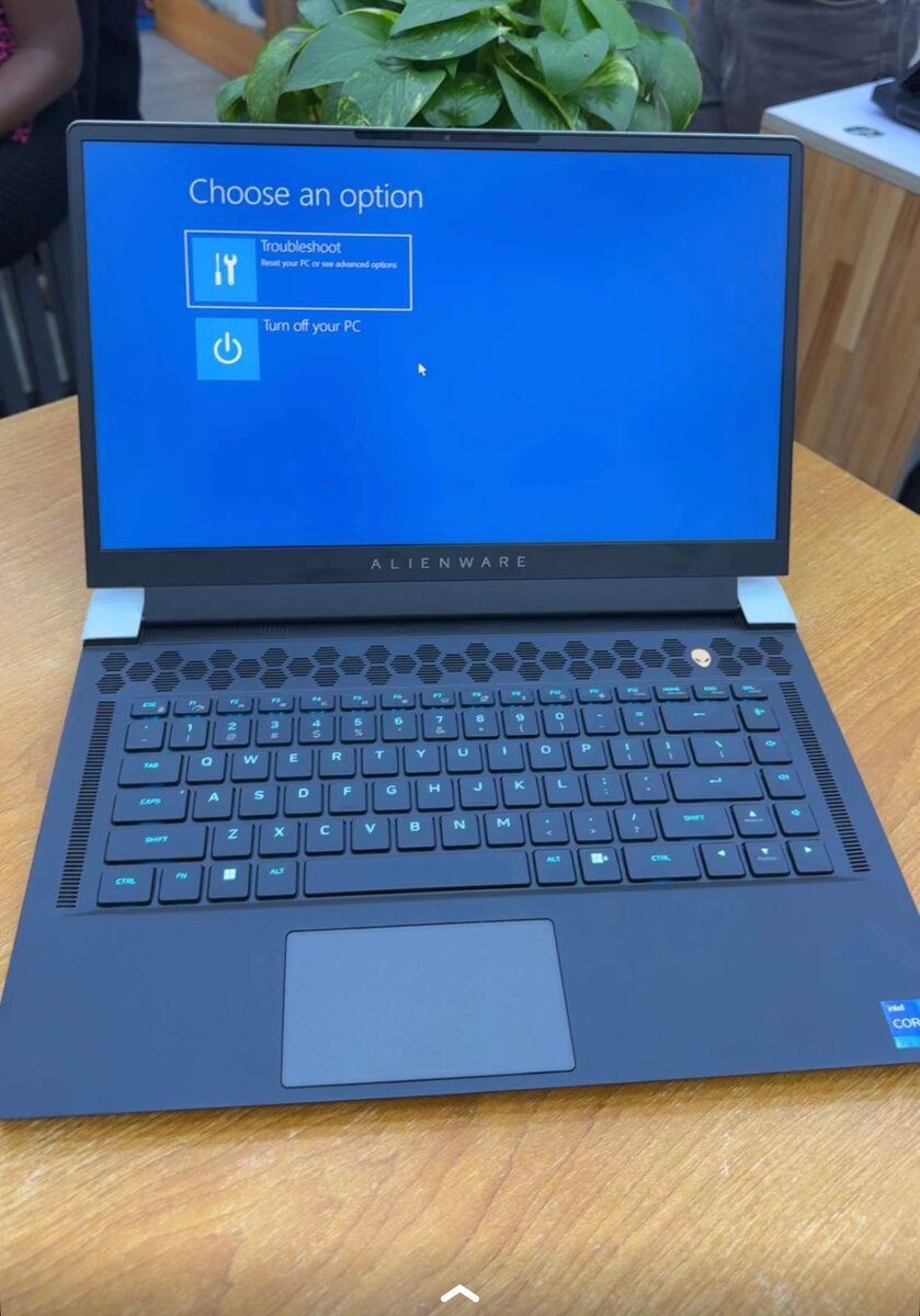 Pre owned Alienware M16 i7 1Tb available