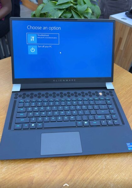 Pre owned Alienware M16 i7 1Tb available