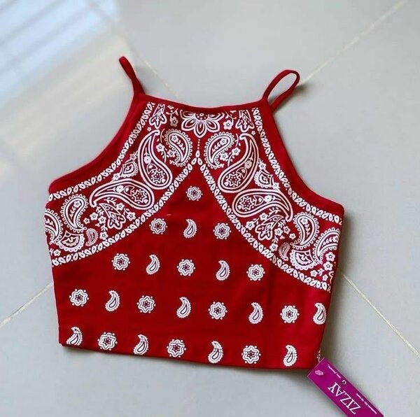 Haut bandeau rouge motif paisley
