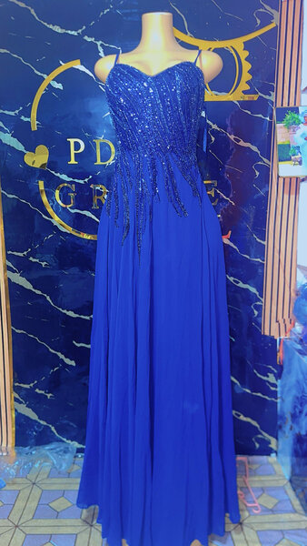 Robe de soirée bleu glamour