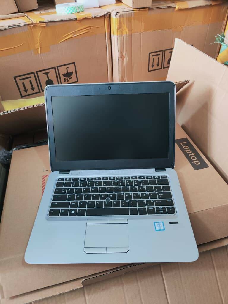 HP EliteBook 820 G3