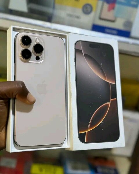 iPhone 16 pro max 256 Go