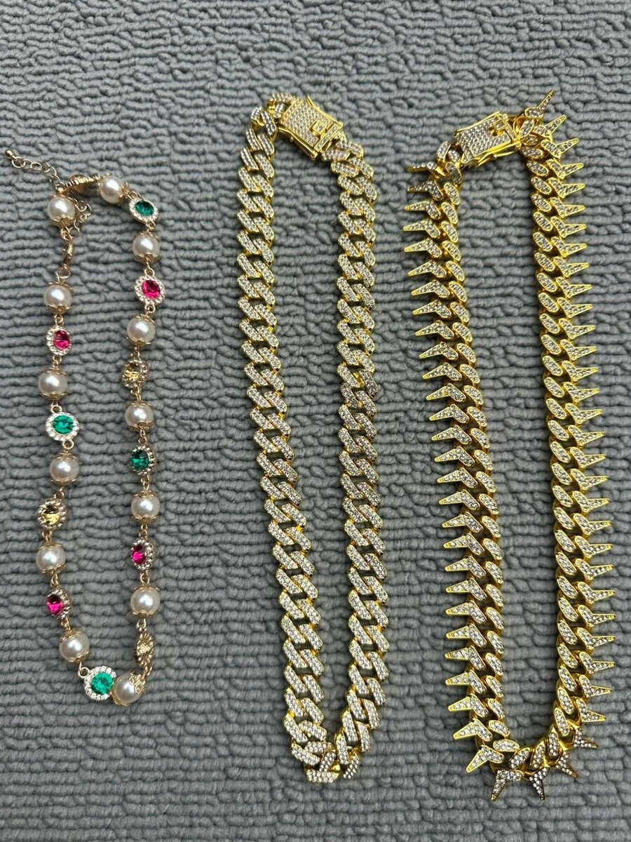 Colliers Elegants en Métal