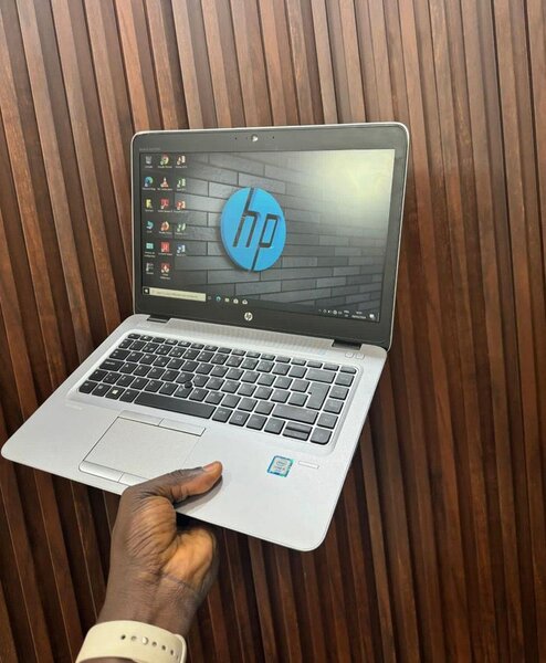 HP Ordinateur Portable Intel i5