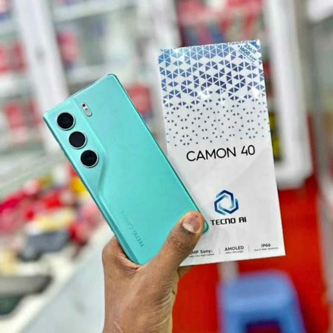 TECNO Camon 40