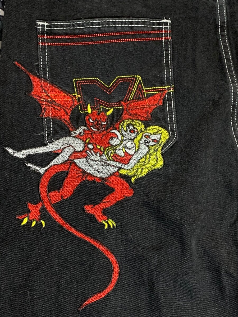 Baggy Jeans Dark Vibe