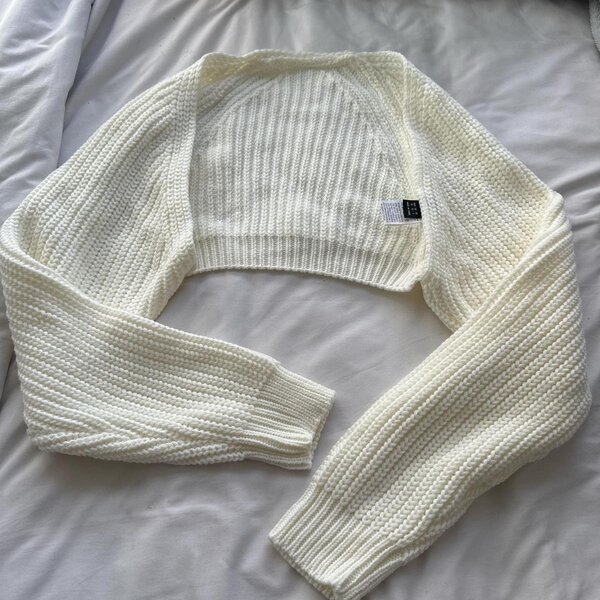 Boléro tricoté blanc