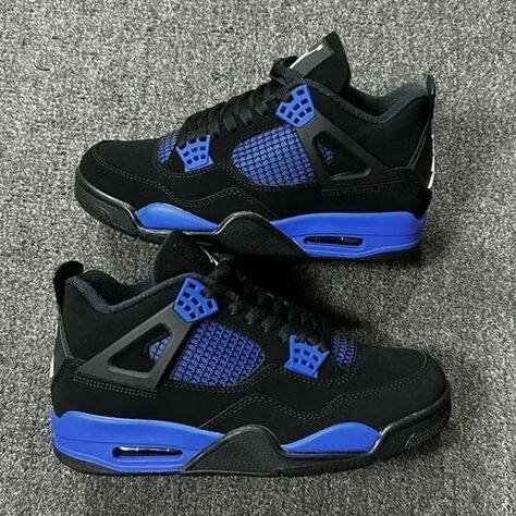 Air Jordan 4 Retro Sneaker