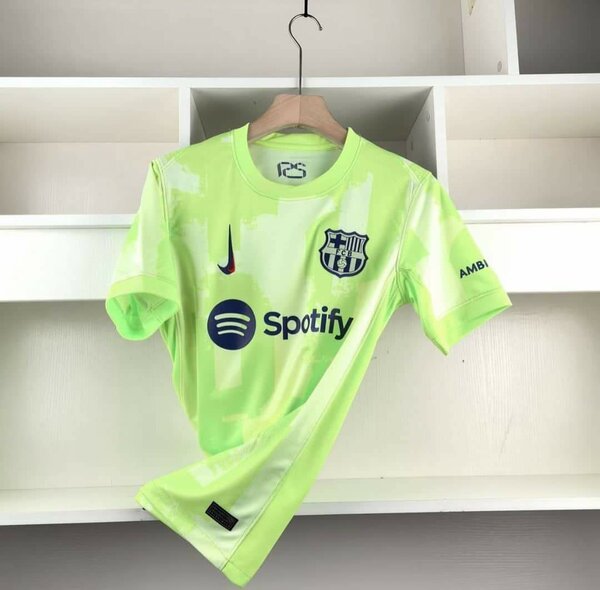Maillot extérieur FC Barcelone écussons en gomme version pro
