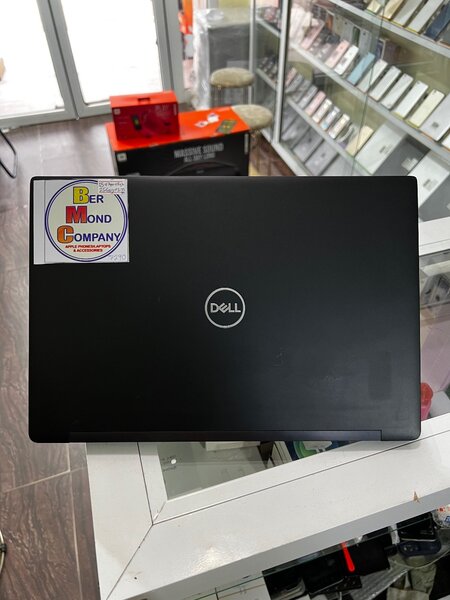 Dell Latitude 7290
