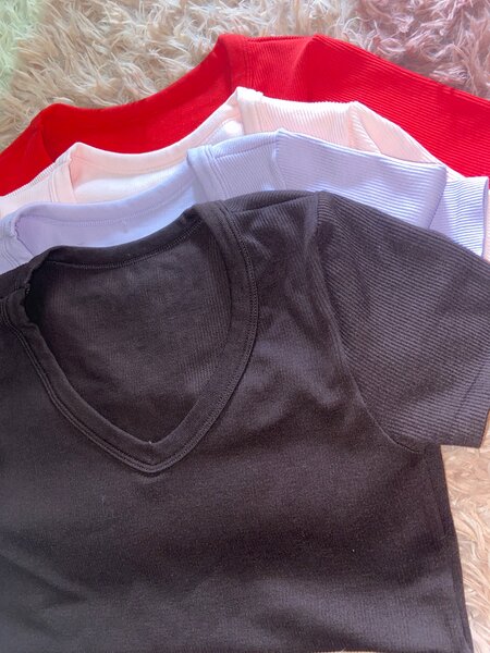 Lot de 4 T-shirts basiques