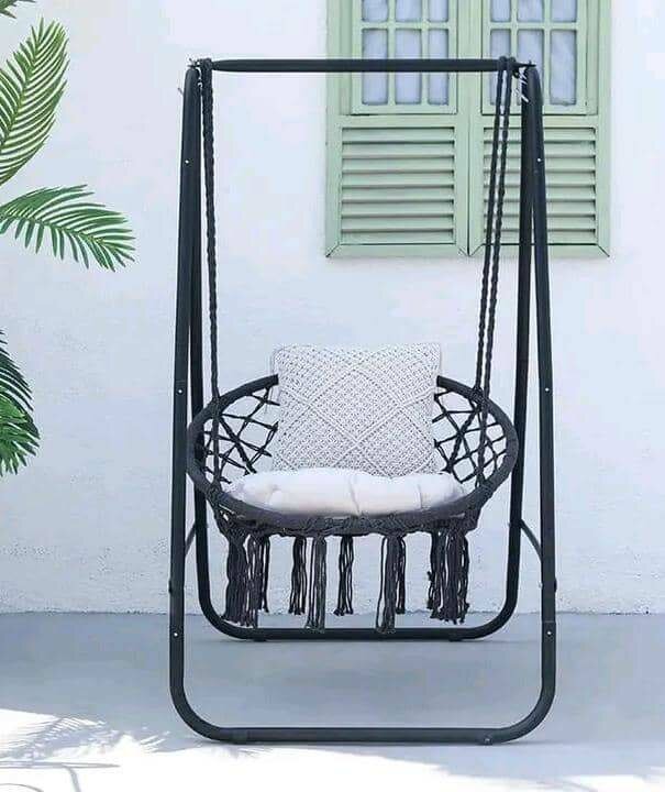 Chaise suspendue en rotin