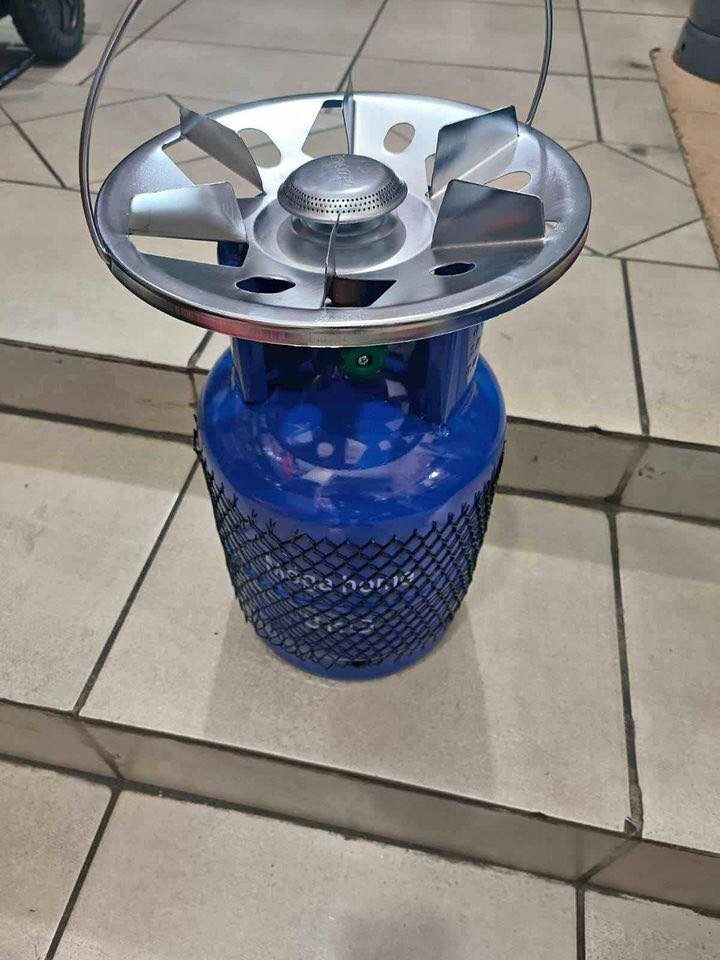 3kgs cylinder with a burner top
