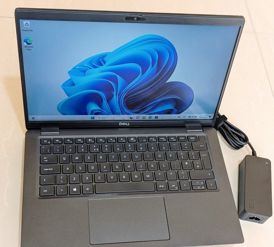 EXCELLENT CONDITION Dell Latitude 7410