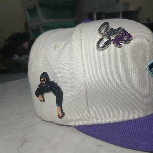 Casquette Snapback Blanche et Mauve