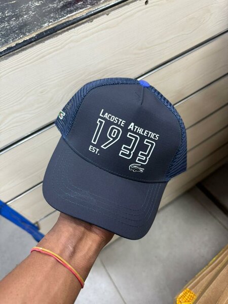 3 Casquettes à