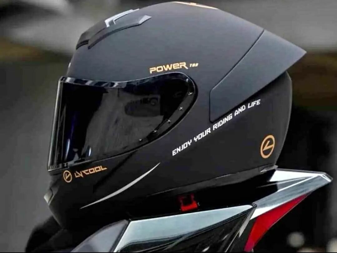 Casque Moto Intégral Stylé
