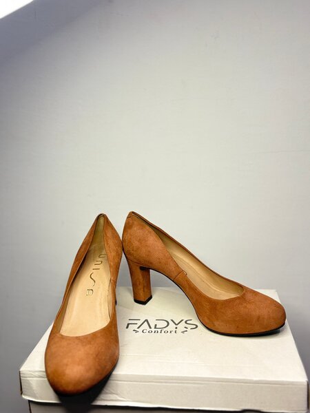 Escarpins en cuir suédé tendance