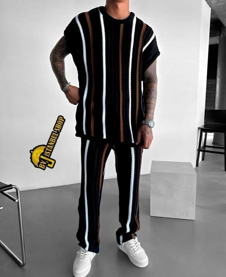 Tenue chic unisexe rayée