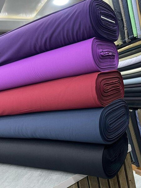 Tissu en détails pour pantalon