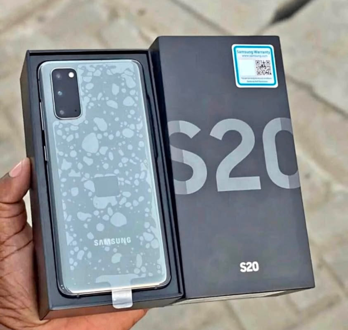 Samsung Galaxy s20 scellé.