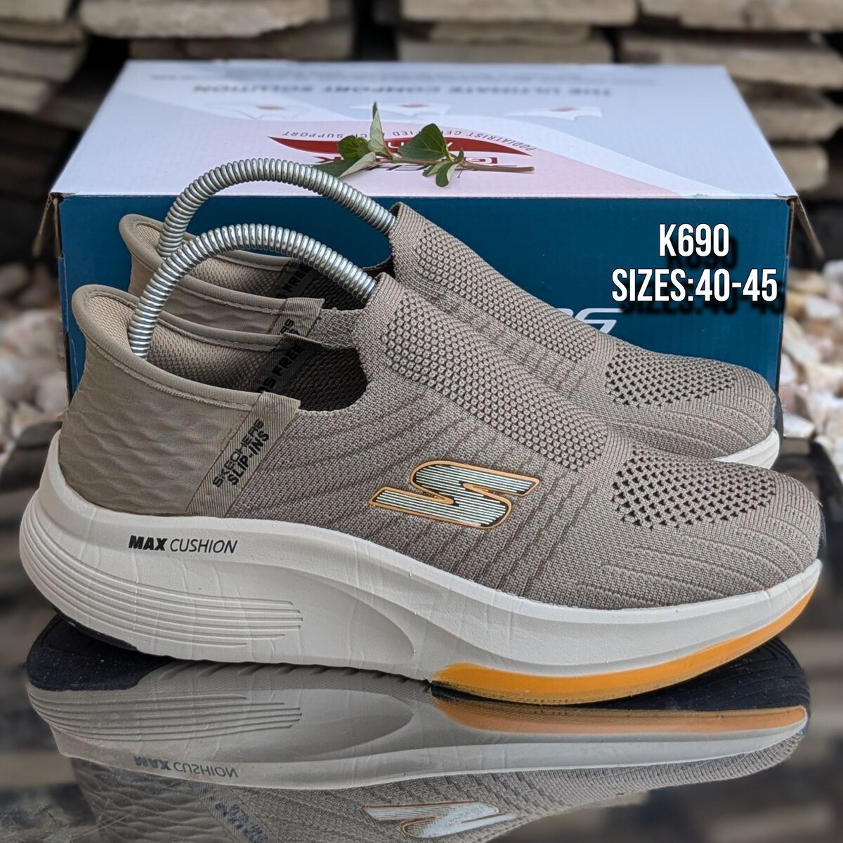 Skechers Slip-ins Max Cushioning