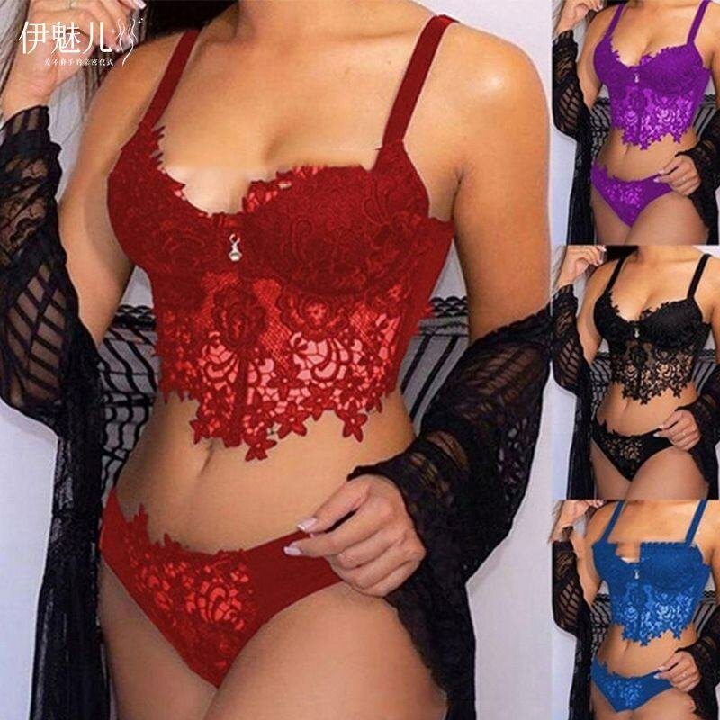 Ensemble lingerie et pyjama moulant