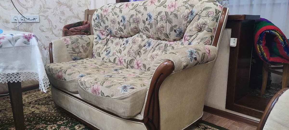 Диваны 3х, 2х местные и 1 кресло