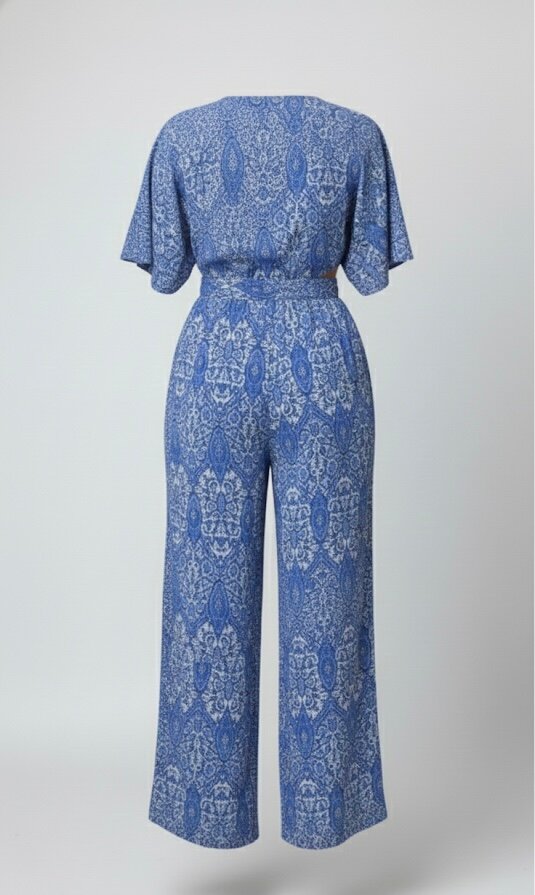 Combinaison bleue élégante