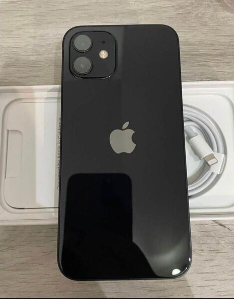 iPhone 12 Noir 64GB