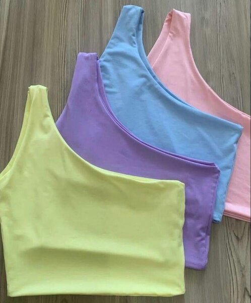 Haut asymétrique coloré
