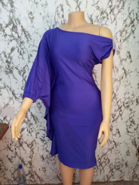 Robe asymétrique élégante