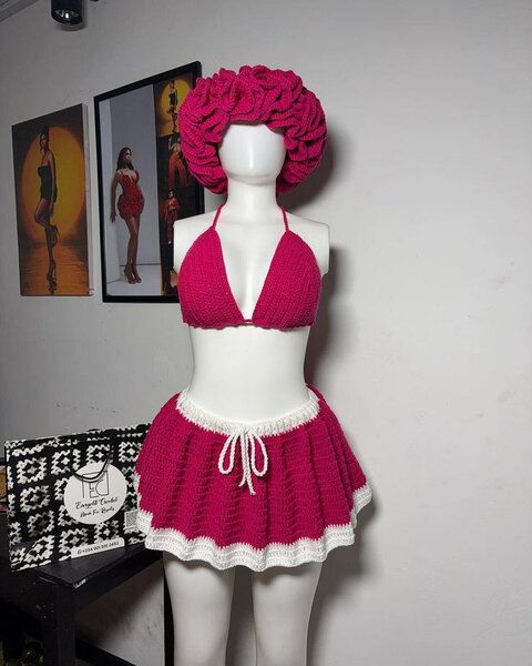 Ensemble bikini crochet rose