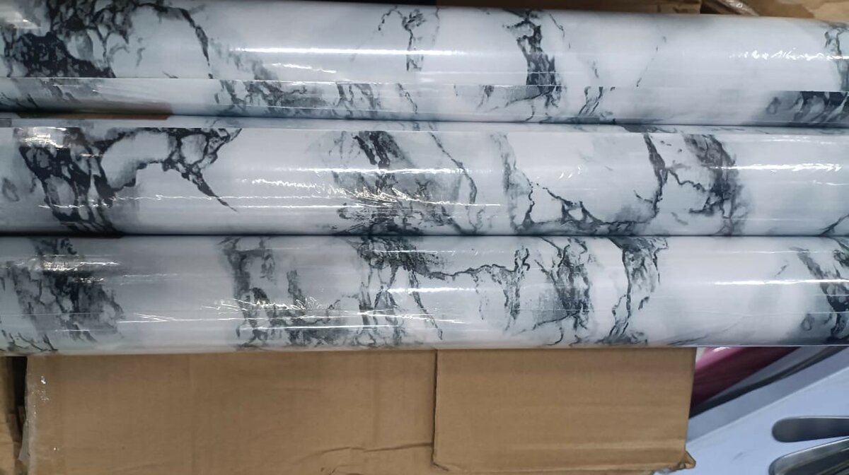 Papier peint autocollant