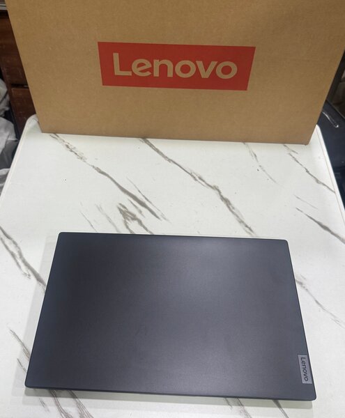 lenovo ideapad v15 i5 13th gén