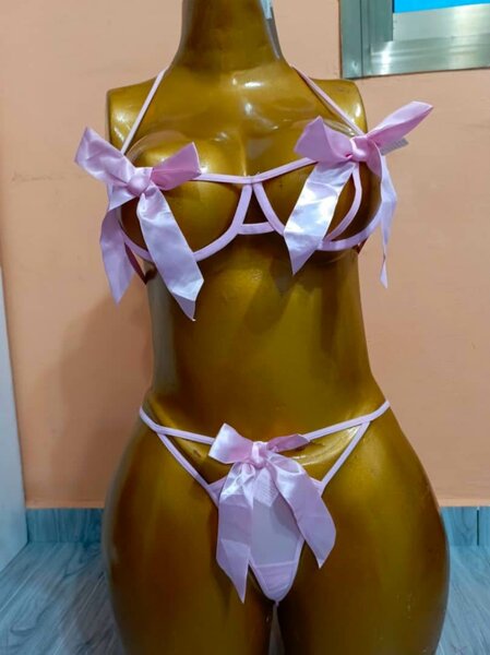 Ensemble lingerie sexy en dentelle